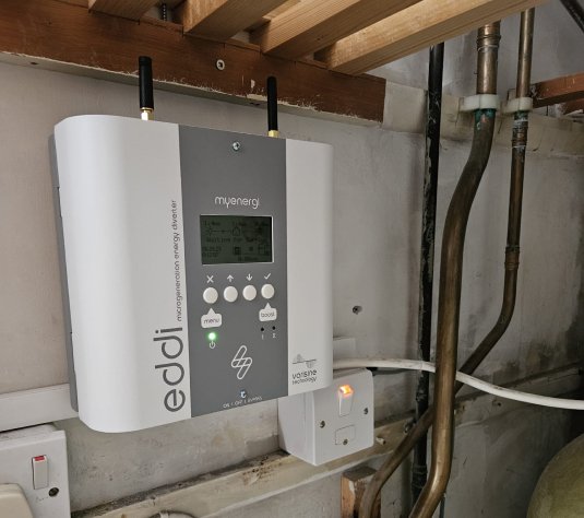 Myenergi eddi solar diverter